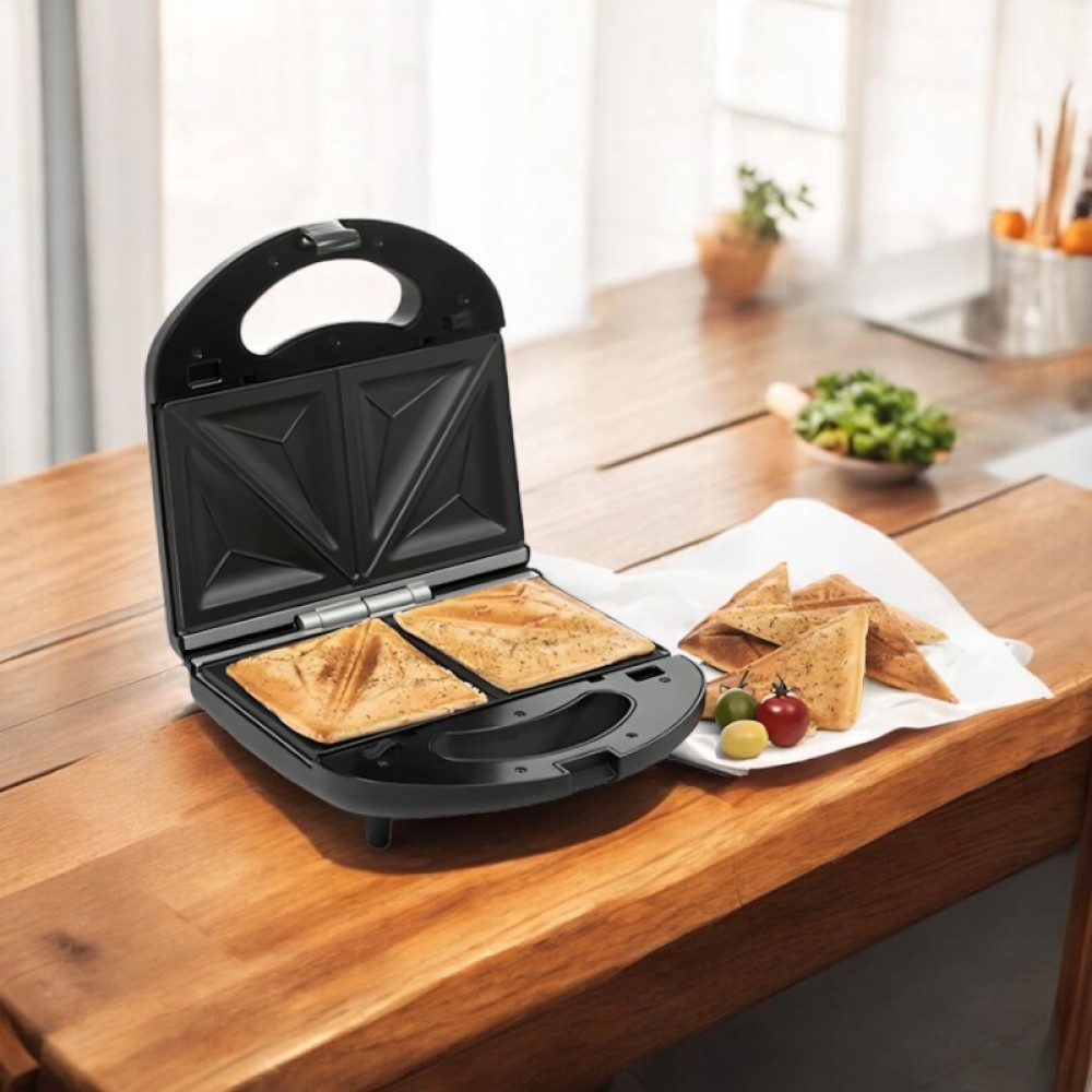 Decakila 3 in 1 Led Sandwich Maker With 750W Motor, L235×W132mm plate size and 220-240V 50-60Hz (KEEC048M)