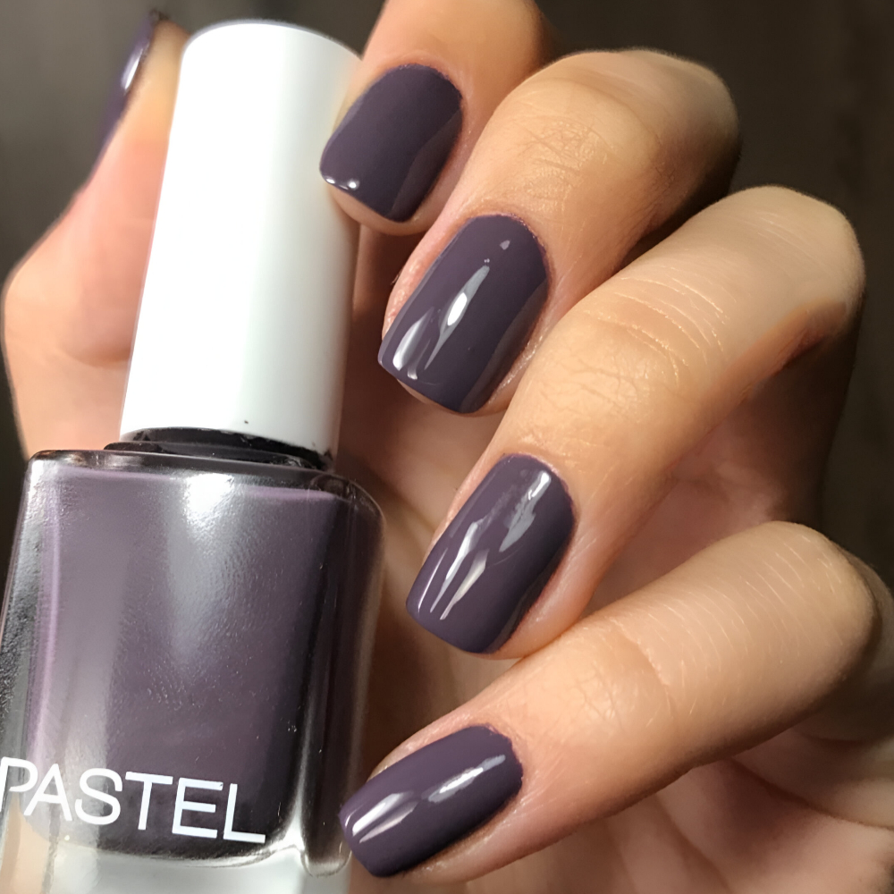 Pastel Nail Polish Purple Mystery 252