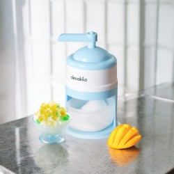 Decakila- Manual Ice Crusher, 15.5*15.5*28 cm ,BPA free , Suitable for making snow cones, slush, frozen cocktails, crushed ice for refreshing drinks