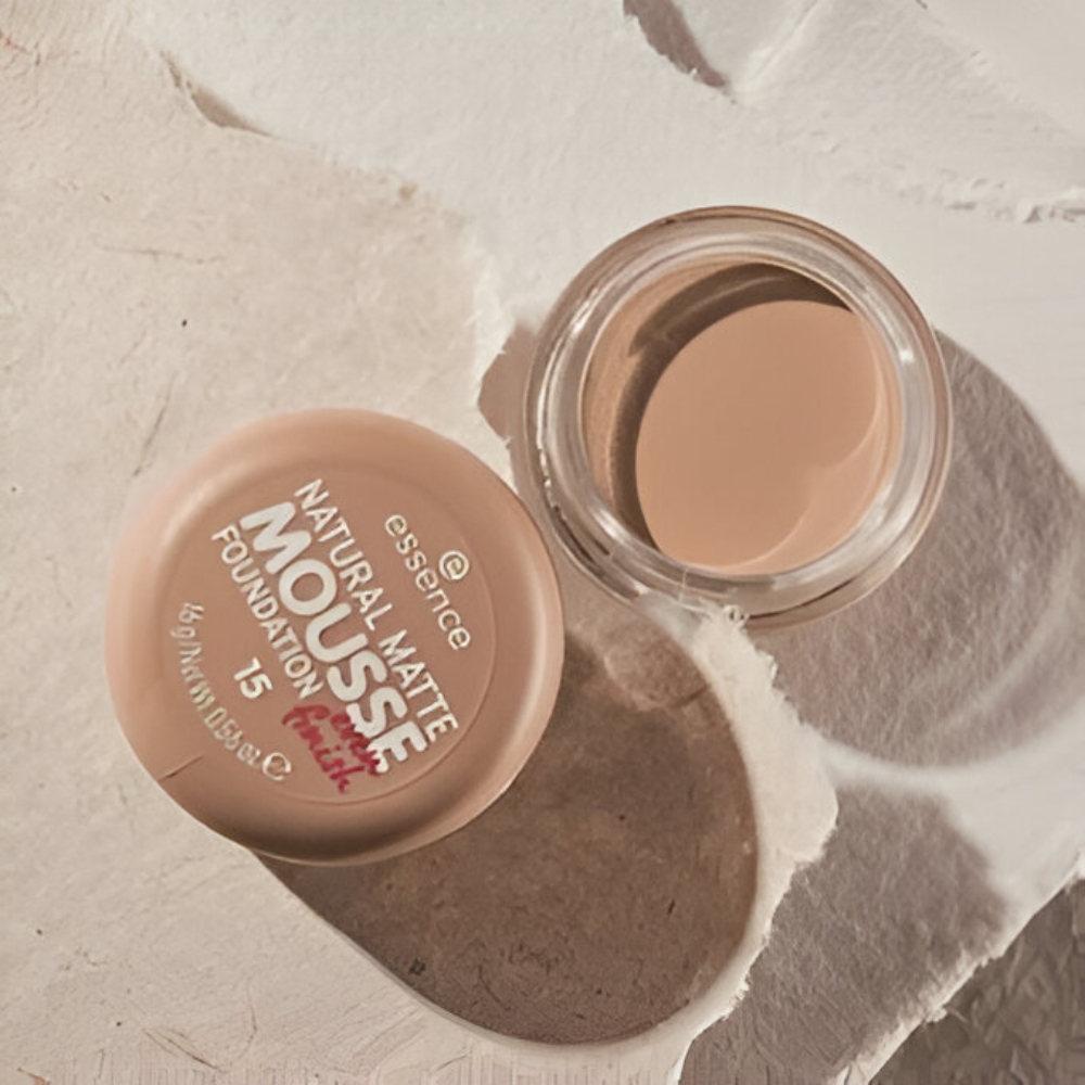 Essence-Natural Matte Mousse Foundation 15