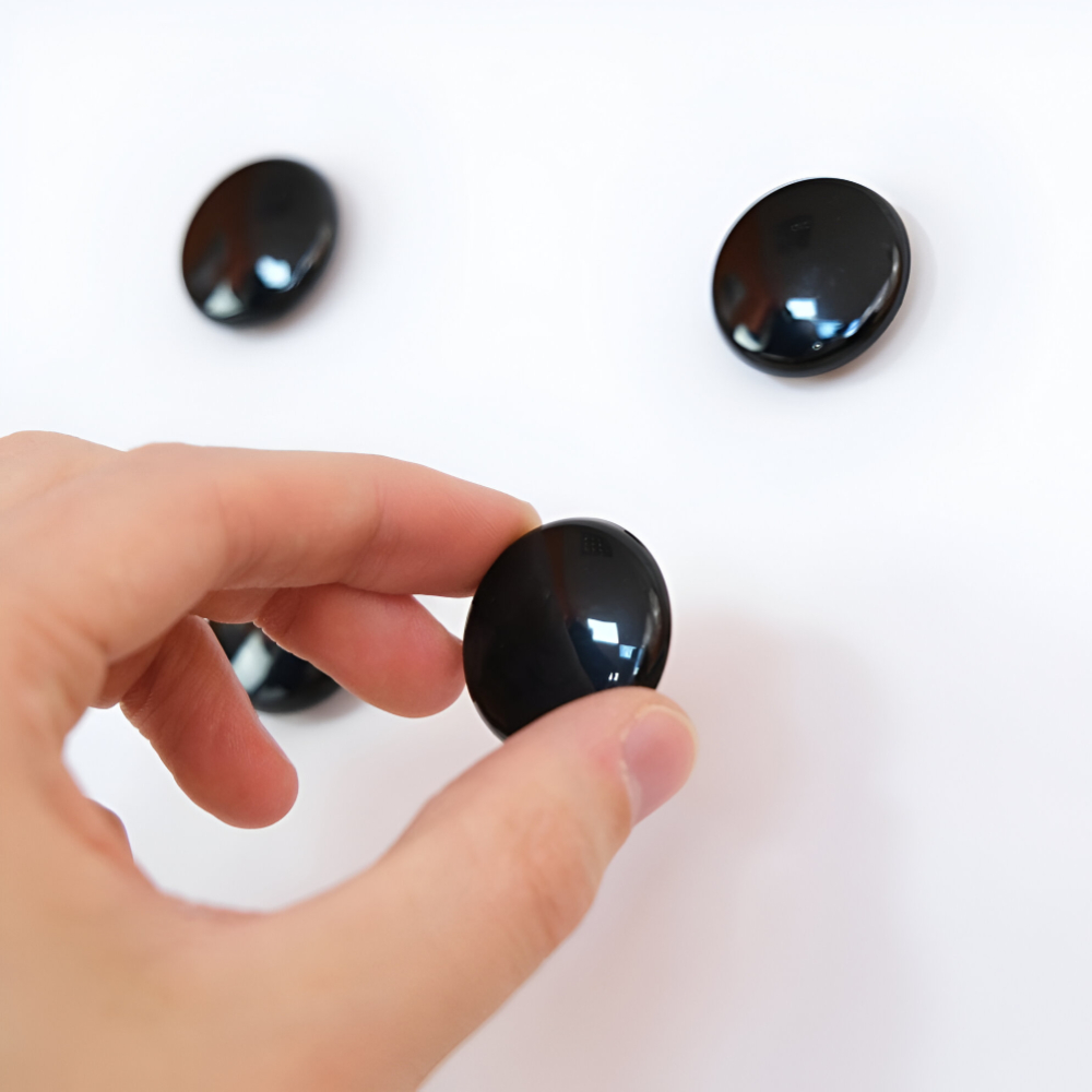 Set of 6 Black Magnetic Buttons 