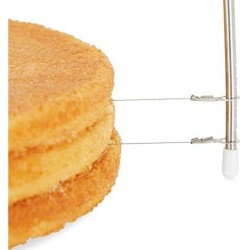 Layer cake cutter