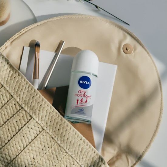 Nivea Dry Comfort For Her Deodorant Roll-On 50ml