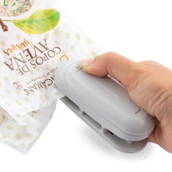 InnovaGoods Bag Sealer With Cutter And Hanger Baseyl,Durable ABS Plastic and Stainless Steel Components V0103602